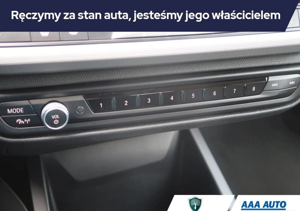 BMW Seria 2 cena 113001 przebieg: 33394, rok produkcji 2021 z Rakoniewice małe 211